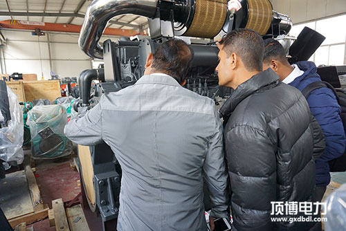 参观顶博电力400KW柴油发电机组