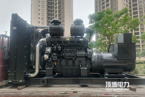 潍柴300KW柴油发电机组气缸套漏气导致冷却液温度过高