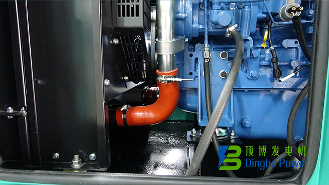 110KW玉柴防雨移动拖车发电机组4